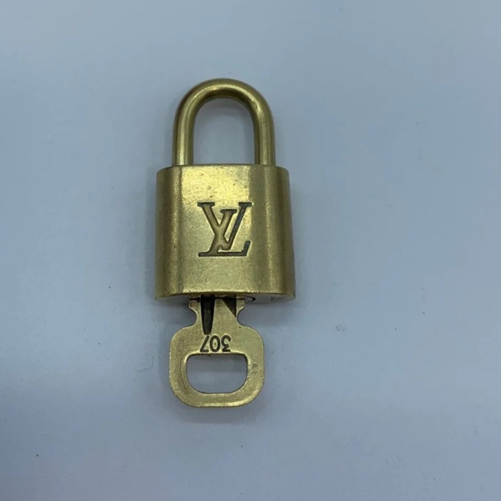 Authentic Louis Vuitton Gold-Tone Lock 307 w/ Key